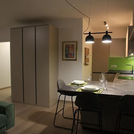 Drenova Hills Apartamento *